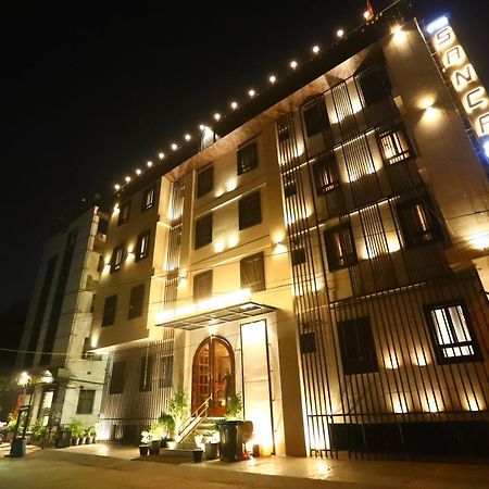 Sanca International Hotel In Patel Nagar Delhi Nova Deli Exterior foto