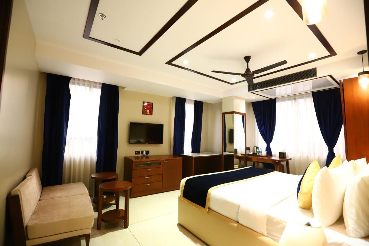 Sanca International Hotel In Patel Nagar Delhi Nova Deli Exterior foto