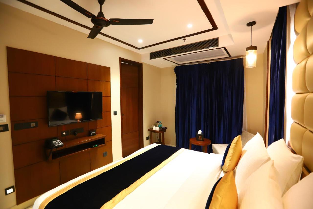 Sanca International Hotel In Patel Nagar Delhi Nova Deli Exterior foto