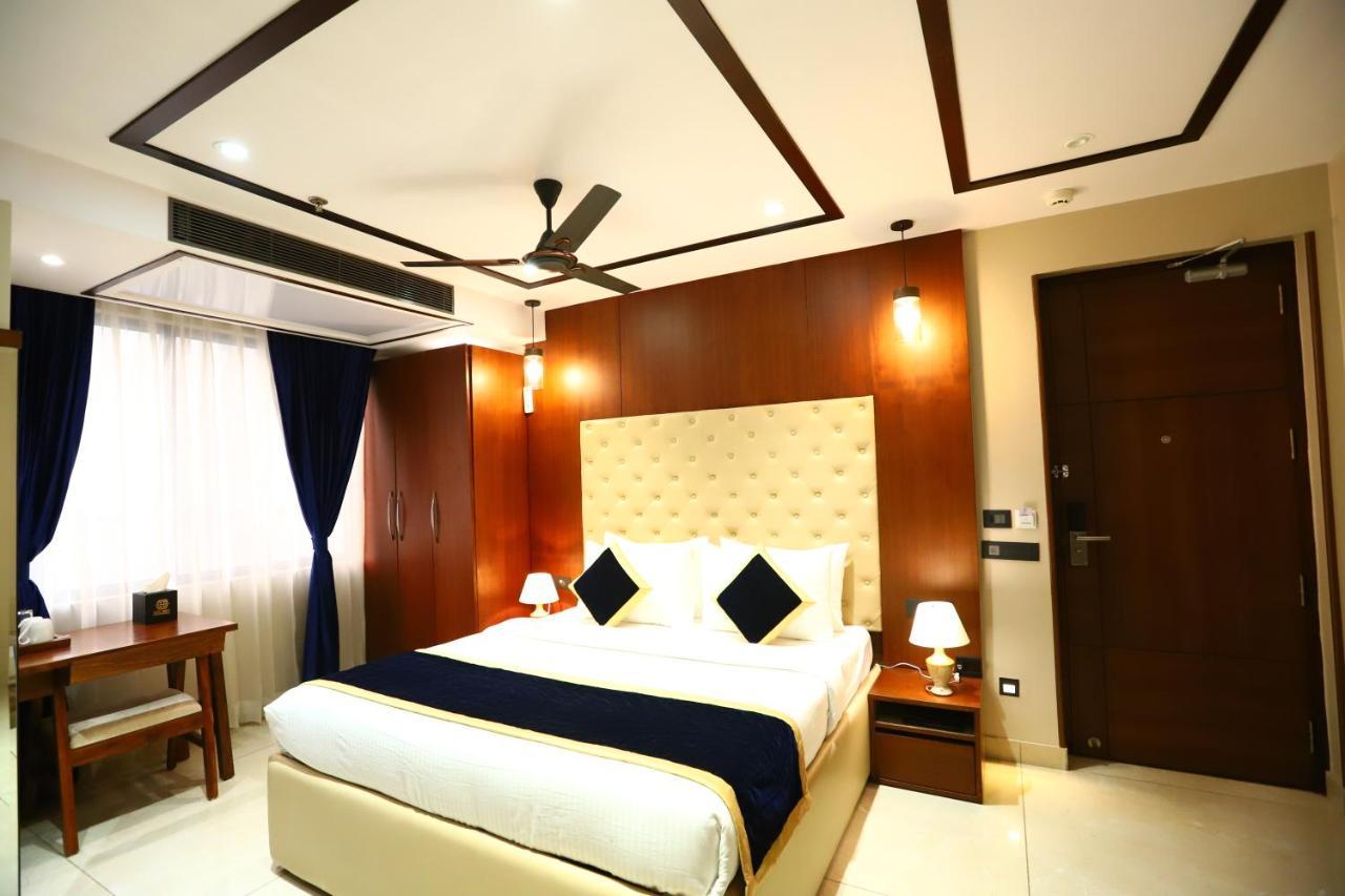 Sanca International Hotel In Patel Nagar Delhi Nova Deli Exterior foto