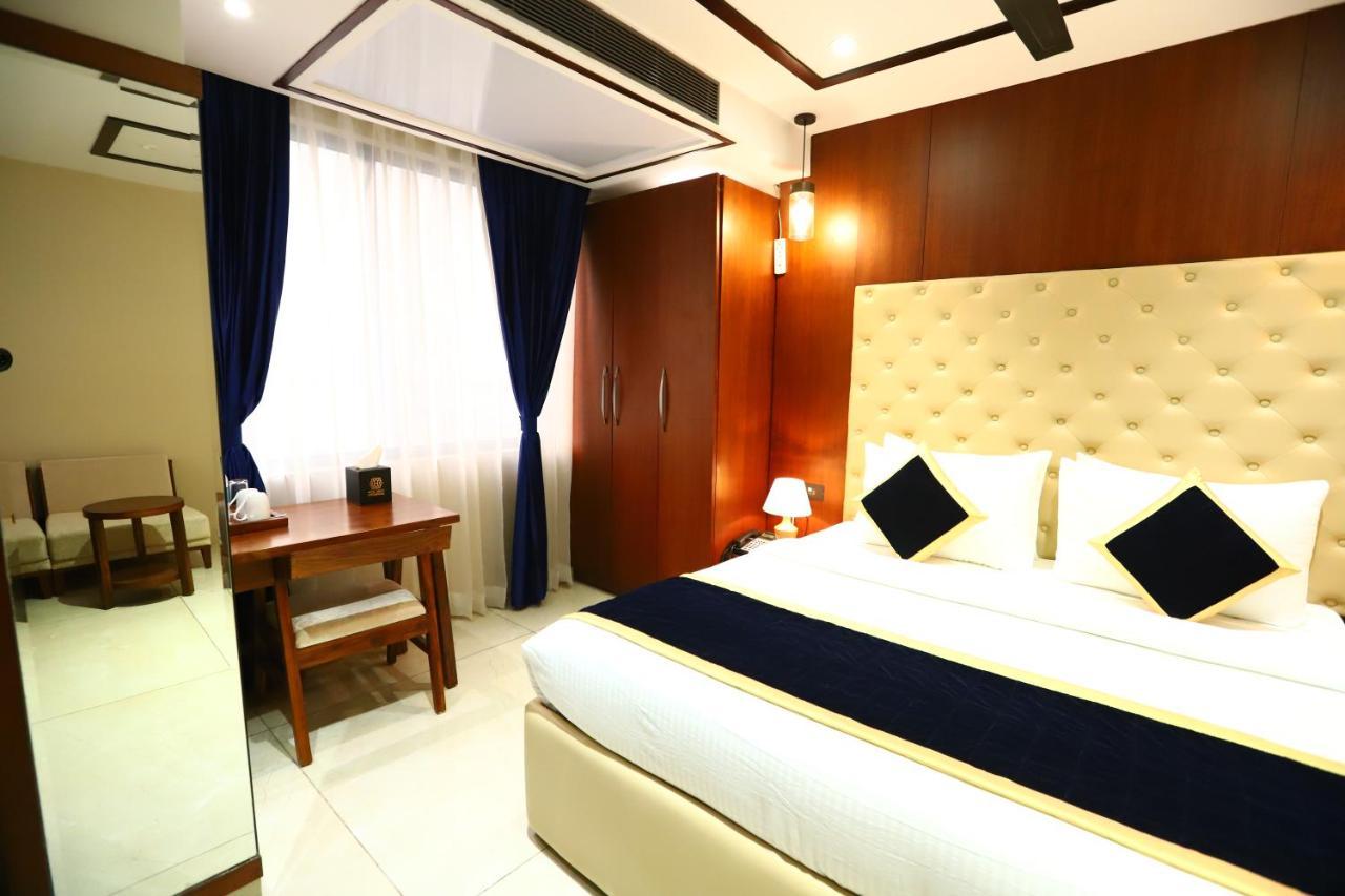 Sanca International Hotel In Patel Nagar Delhi Nova Deli Exterior foto