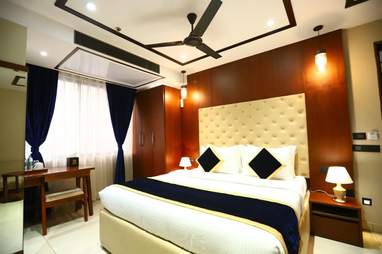 Sanca International Hotel In Patel Nagar Delhi Nova Deli Exterior foto