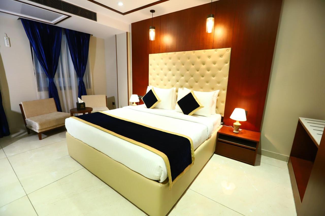 Sanca International Hotel In Patel Nagar Delhi Nova Deli Exterior foto