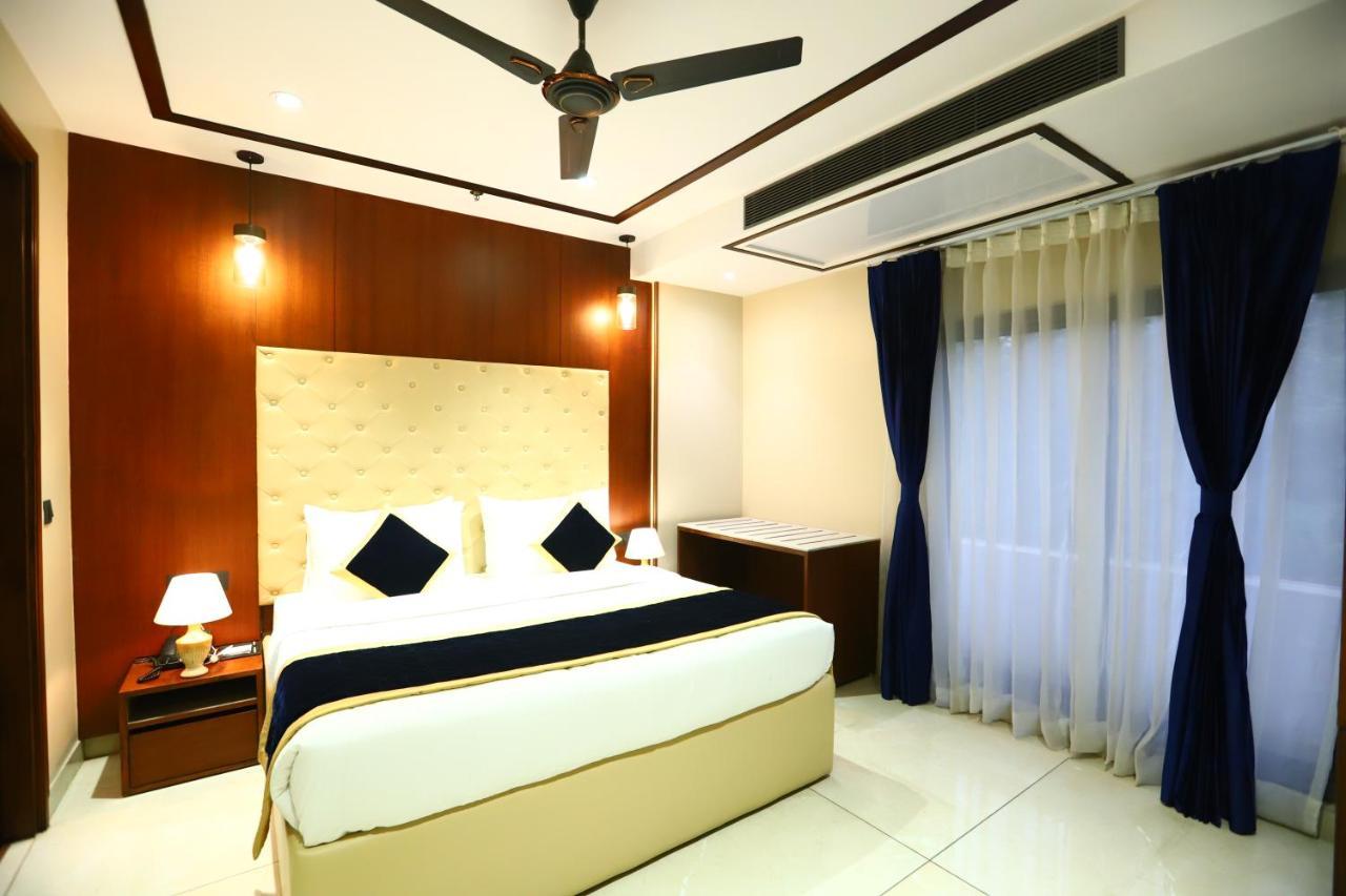 Sanca International Hotel In Patel Nagar Delhi Nova Deli Exterior foto