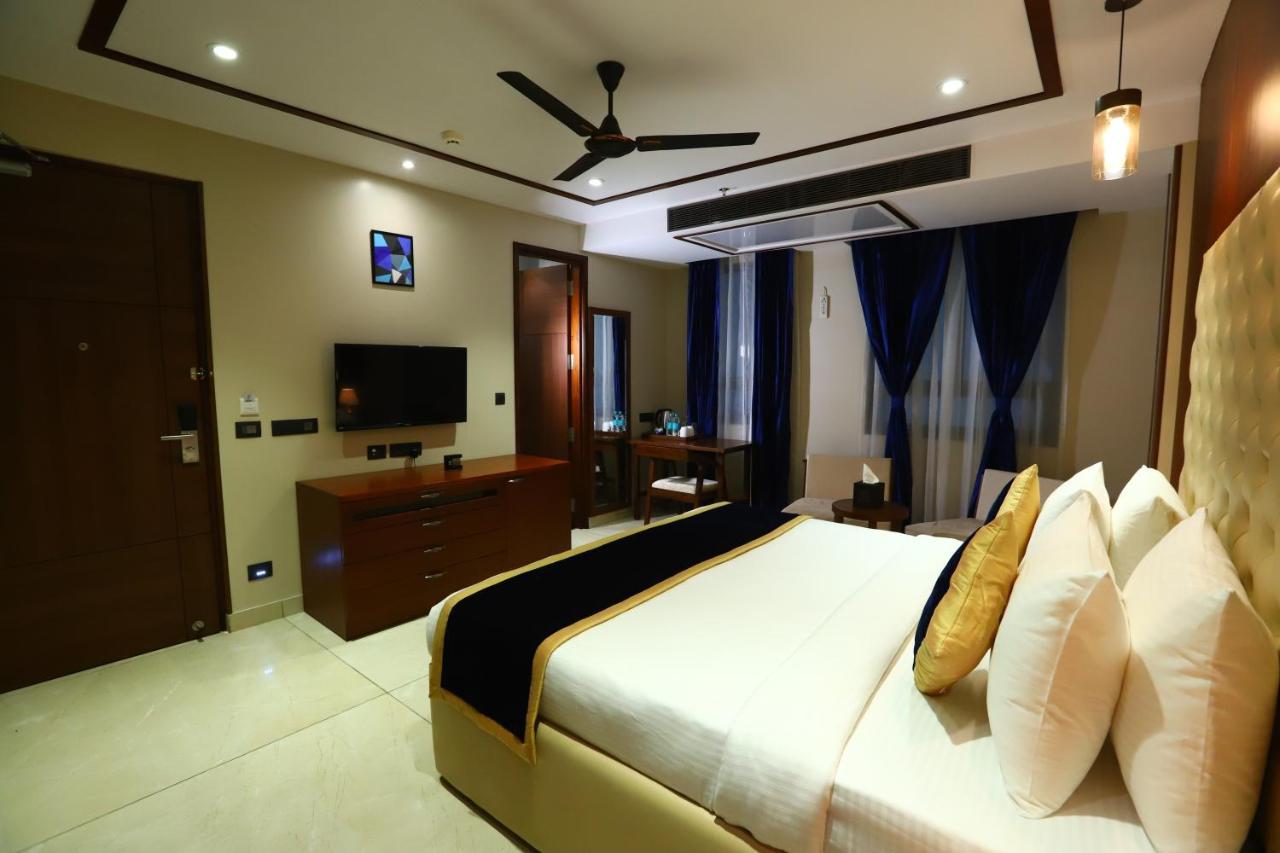 Sanca International Hotel In Patel Nagar Delhi Nova Deli Exterior foto
