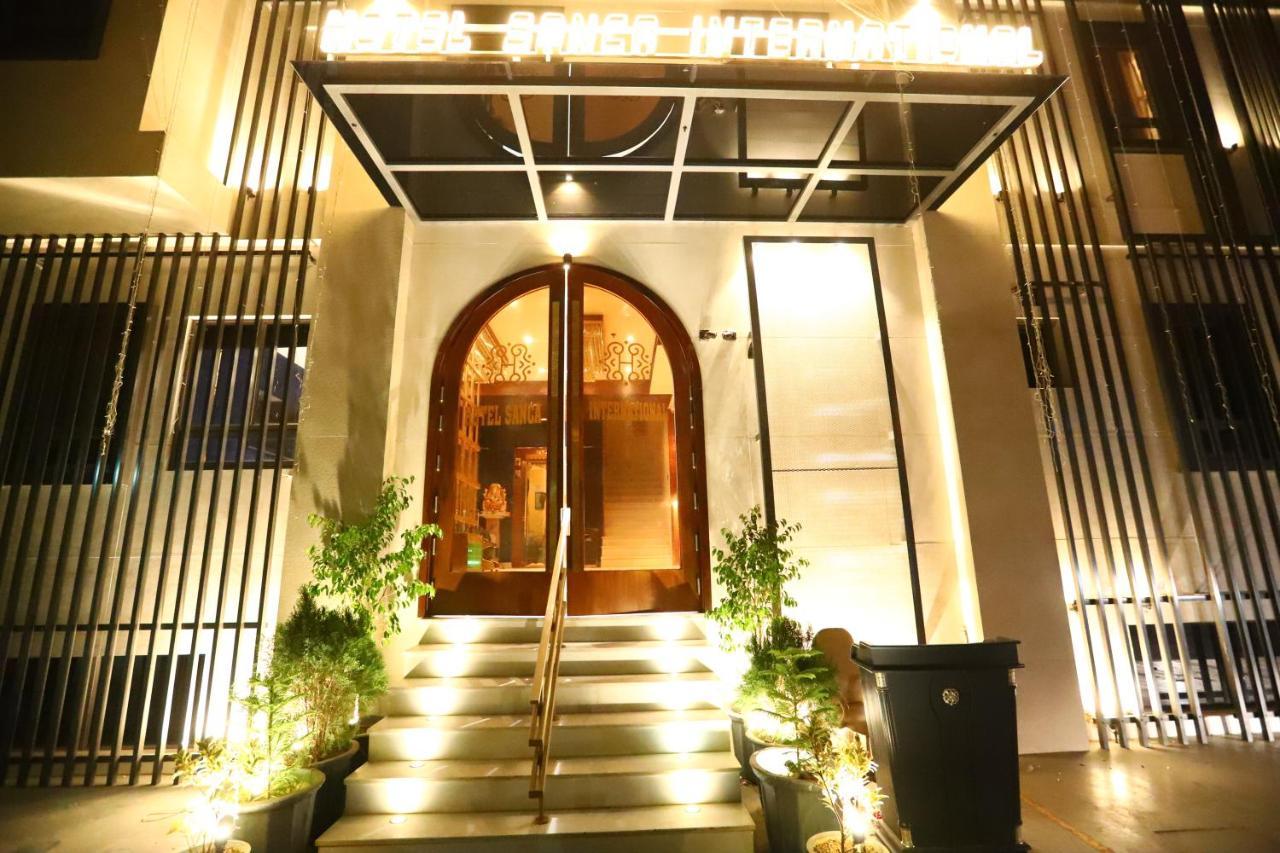 Sanca International Hotel In Patel Nagar Delhi Nova Deli Exterior foto