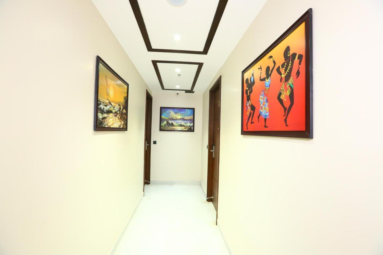 Sanca International Hotel In Patel Nagar Delhi Nova Deli Exterior foto
