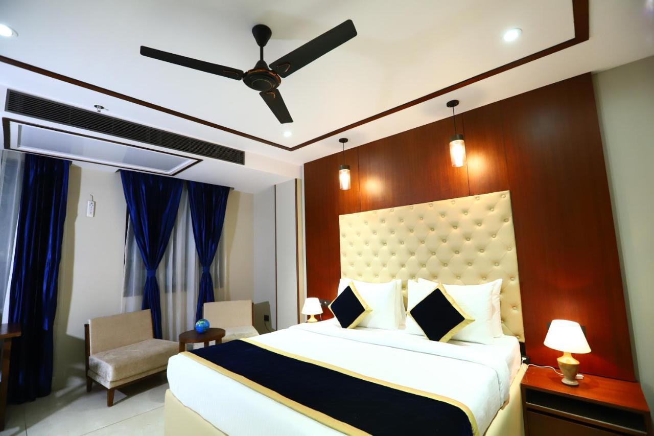 Sanca International Hotel In Patel Nagar Delhi Nova Deli Exterior foto