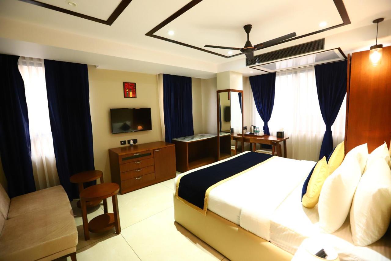 Sanca International Hotel In Patel Nagar Delhi Nova Deli Exterior foto